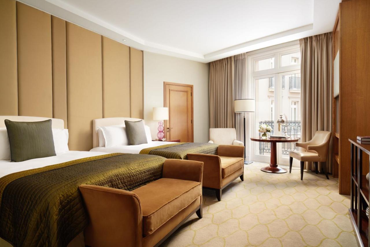 Corinthia London Hotel Exterior photo